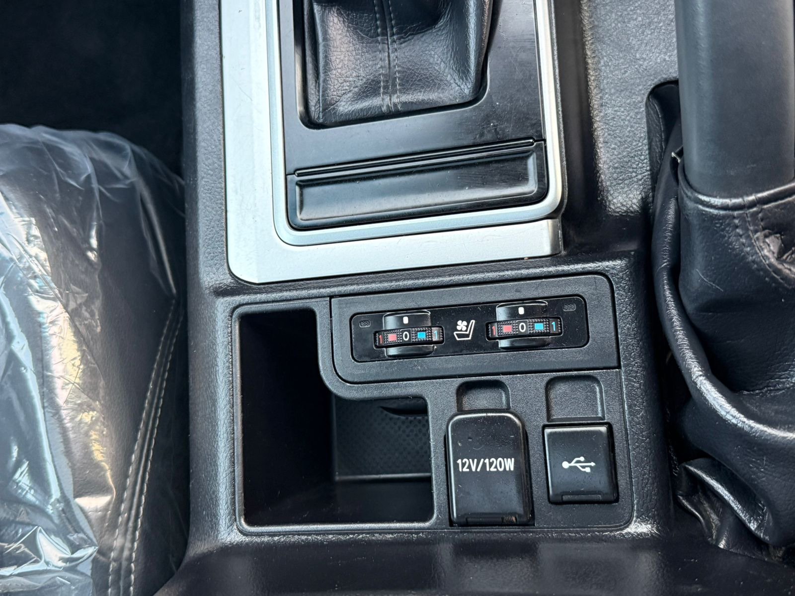 Land  Cruiser Prado VX 2022 White image